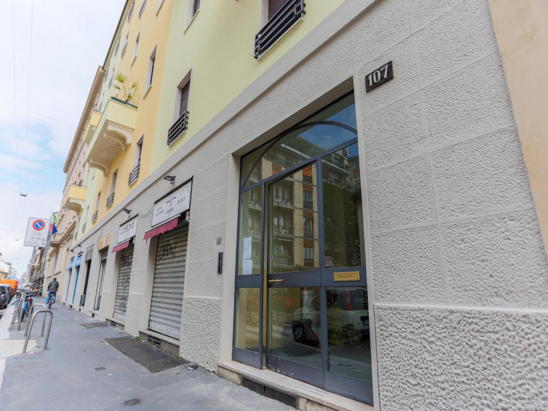 The Rent - Modern Two-bedroom In Porta Romana * Milano
